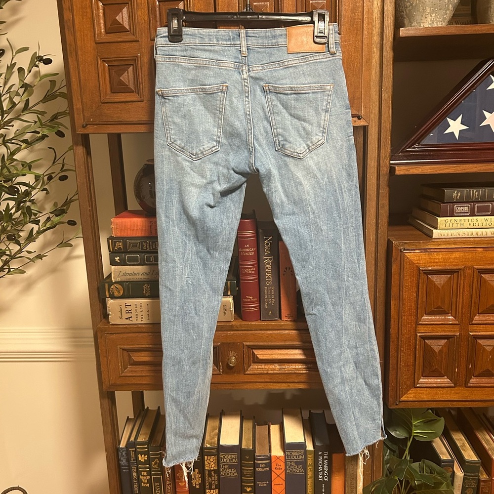 Zara Women's Denim Skinny Jeans - Picture 2 of 5